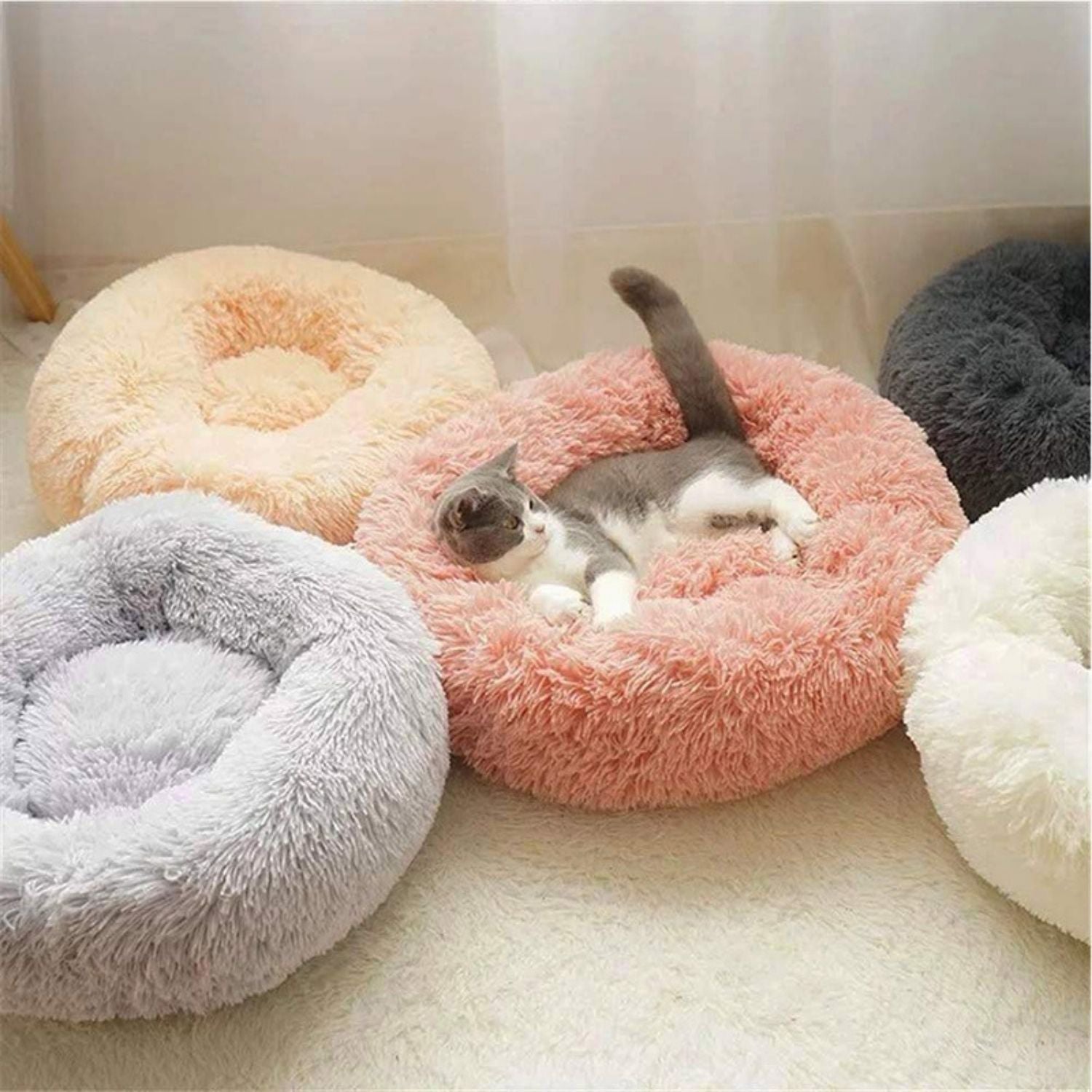 Pawfect find Plush Calming Pet Bed 80cm - Luxurious Comfort for Dogs and Cats